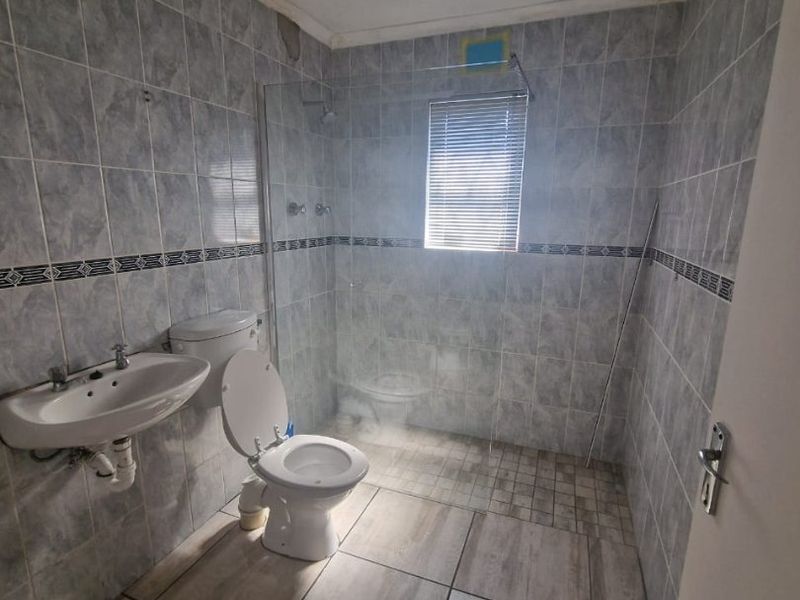 Lovely 3 Bedroom Home in Weltevreden Valley  - Photo 7