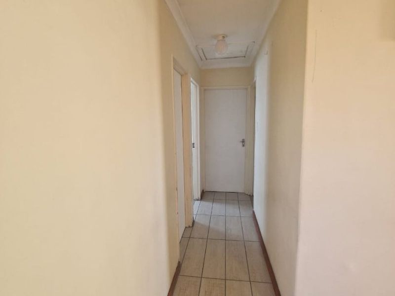 Lovely 3 Bedroom Home in Weltevreden Valley  - Photo 4