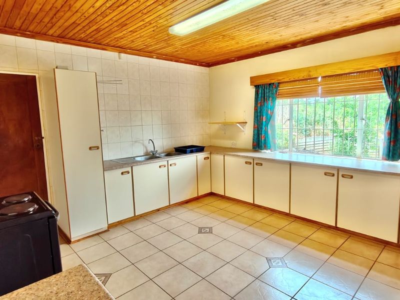 Beautiful 4-Bedroom, 3-Bathroom Home for Sale in Vaal Marina - Photo 2