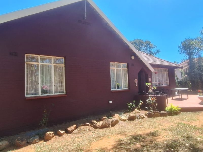 3 Bedroom house with flatlet for sale in Orkney  - Photo 3