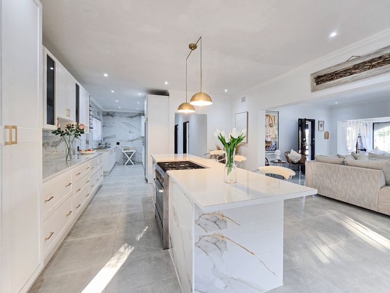 Newly Renovated House With Two Flats For Sale - Photo 2