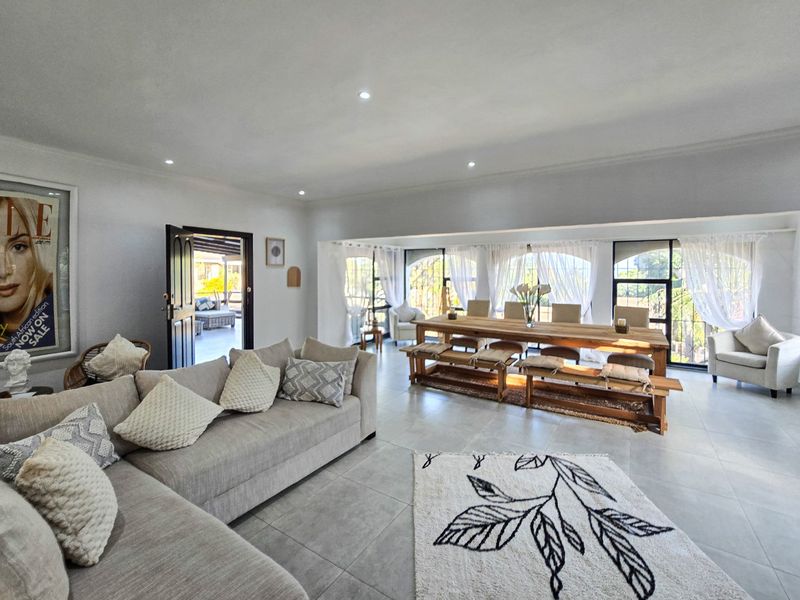 Newly Renovated House With Two Flats For Sale - Photo 9