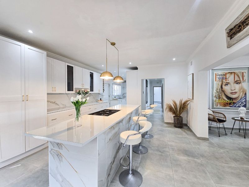 Newly Renovated House With Two Flats For Sale - Photo 1