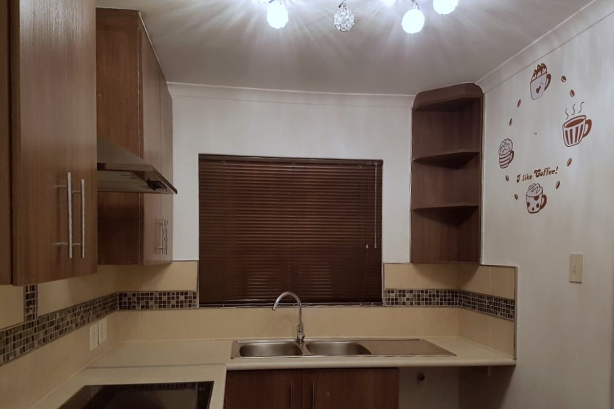 Sought after Bergzicht Home - Photo 5