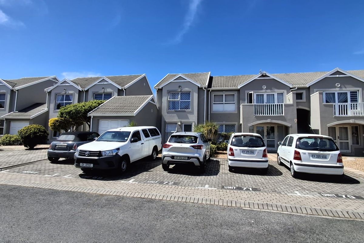 Sought after Bergzicht Home - Photo 2