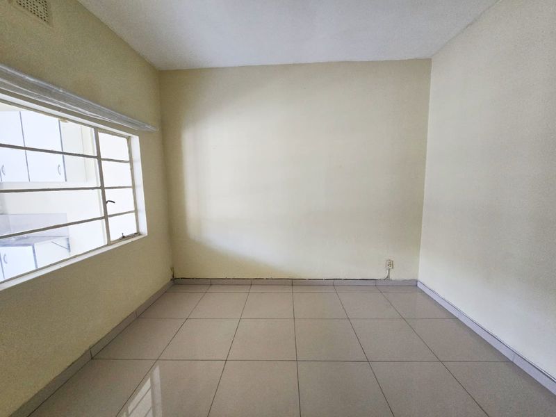 2-Bedroom Apartment to Rent in Stanger Central - Photo 3