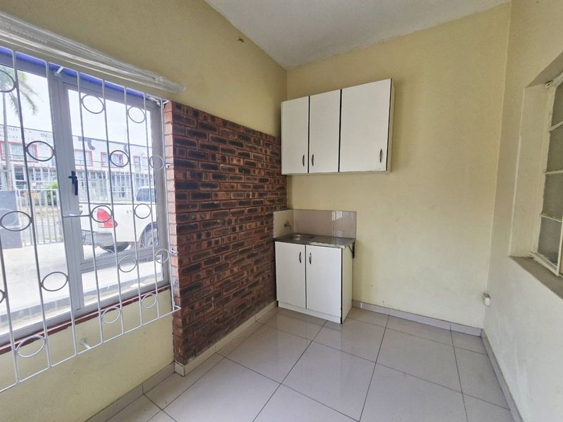 2-Bedroom Apartment to Rent in Stanger Central - Photo 4