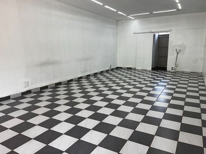 Shop to Let in Schoemansville - Photo 6