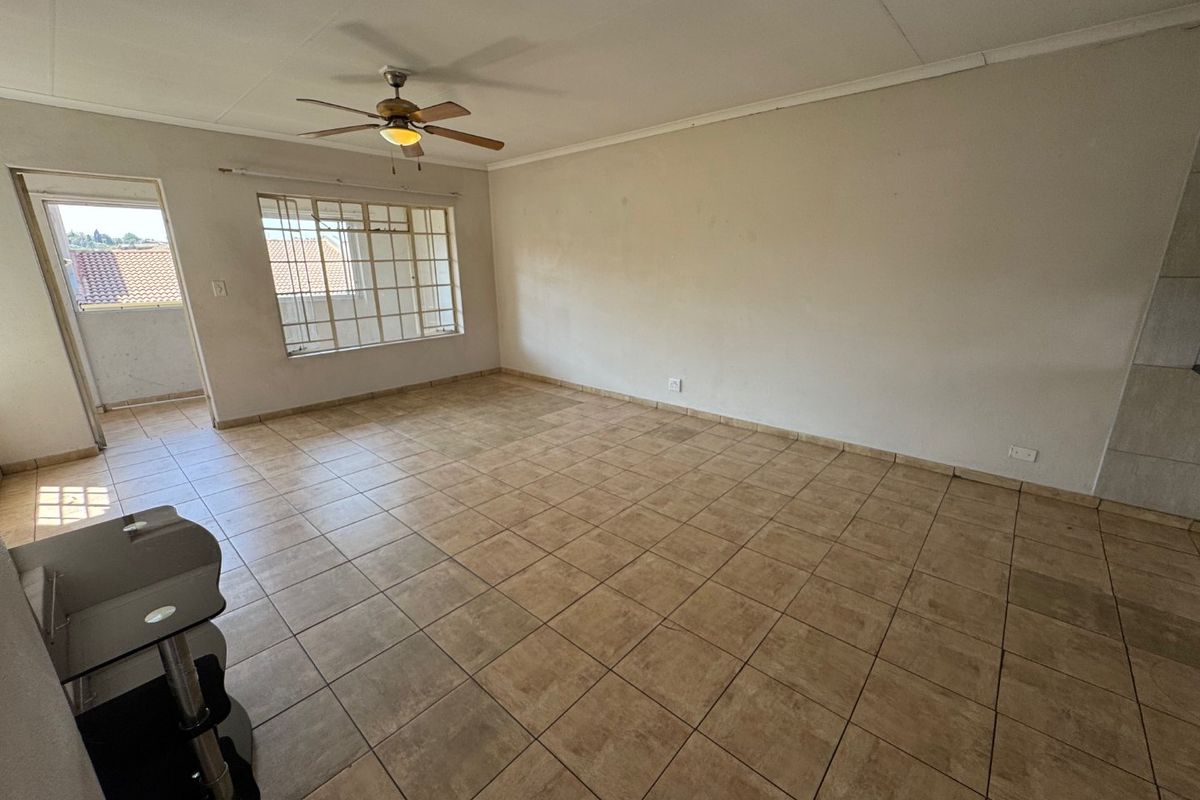 Modern 2-Bedroom Home – - Photo 4