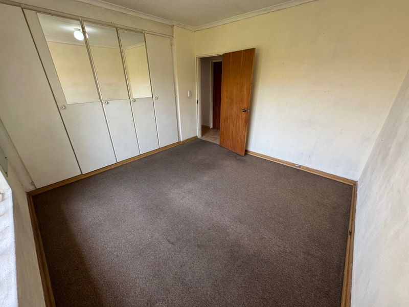 Modern 2-Bedroom Home – - Photo 9