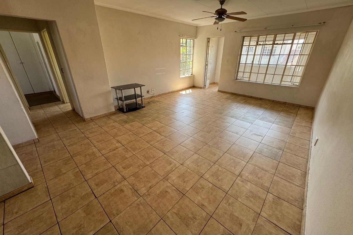 Modern 2-Bedroom Home – - Photo 3