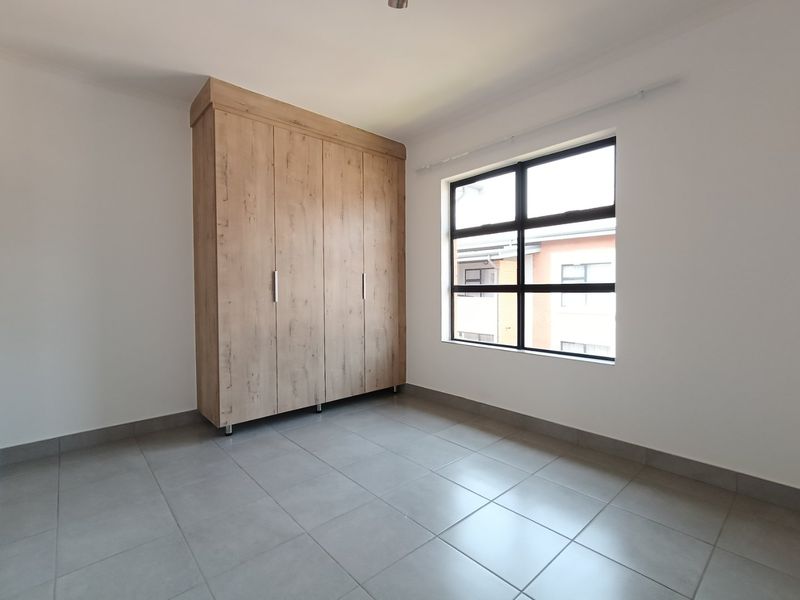 Modern 2-Bedroom Apartment | Second Floor with Open Balcony | Olive Wood North - Photo 5