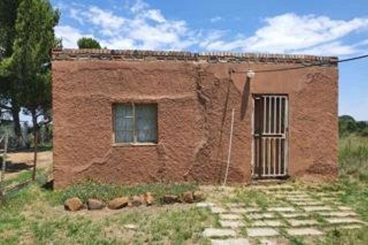 Charming Home with Flatlet on Tree-Filled Plot – Ideal for Peaceful Living Near the City - Photo 5