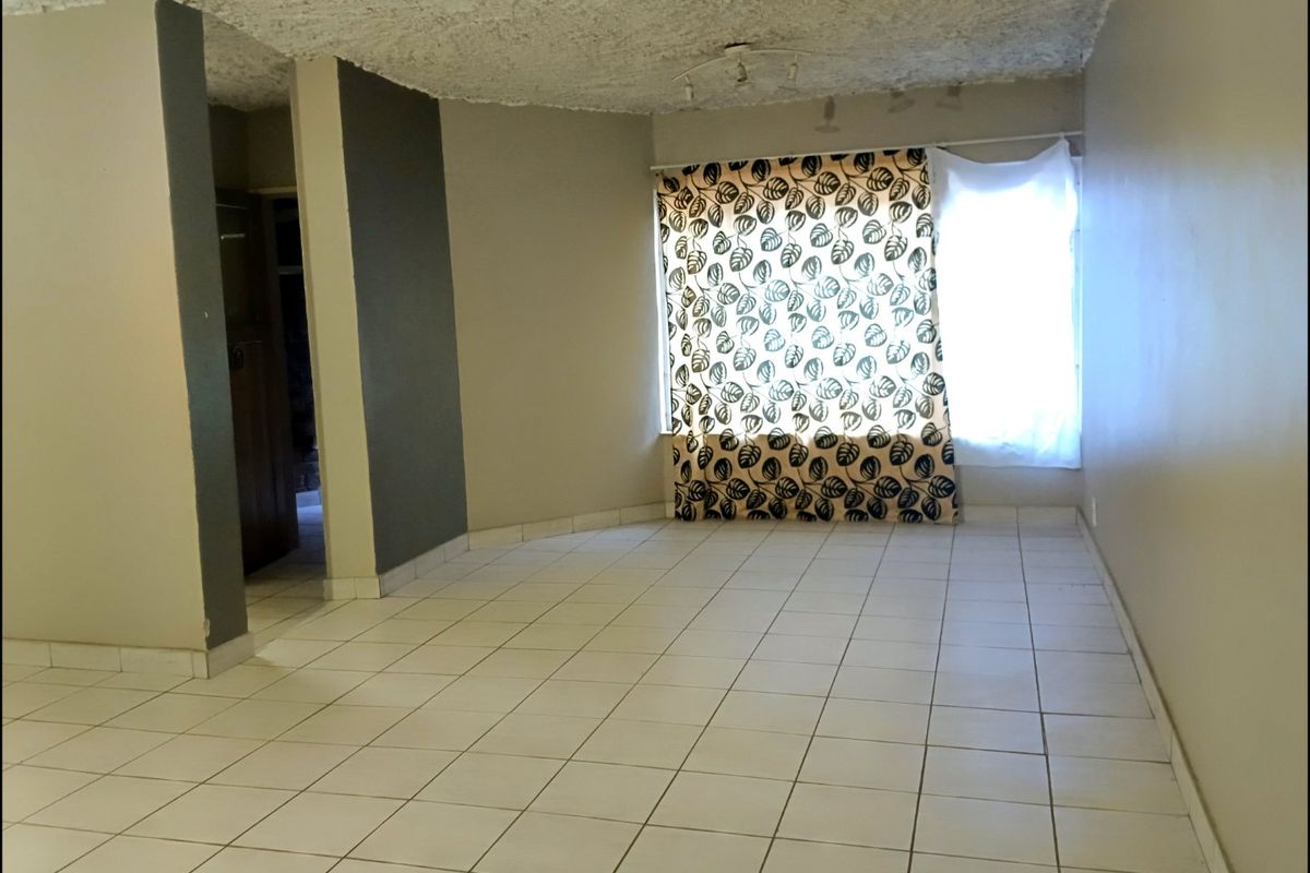 3 Bedroom Townhouse for Sale - Photo 3