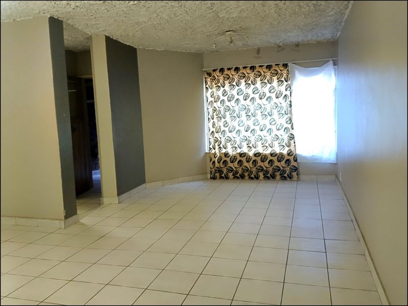 3 Bedroom Townhouse for Sale - Photo 3