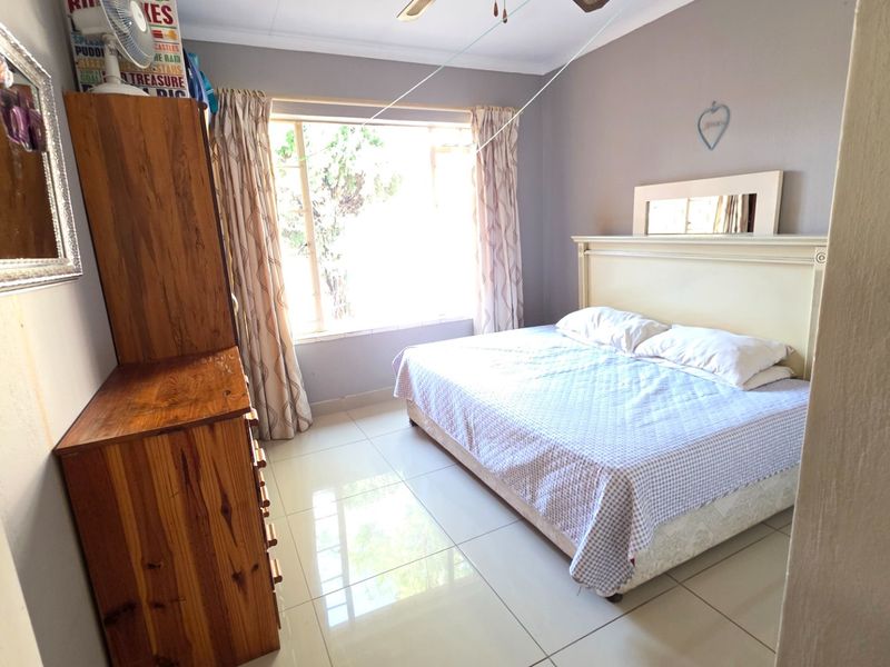 Modern Face Brick Simplex for Sale in Eldoraigne - Photo 9