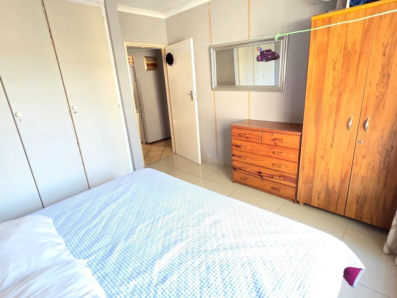 Modern Face Brick Simplex for Sale in Eldoraigne - Photo 8