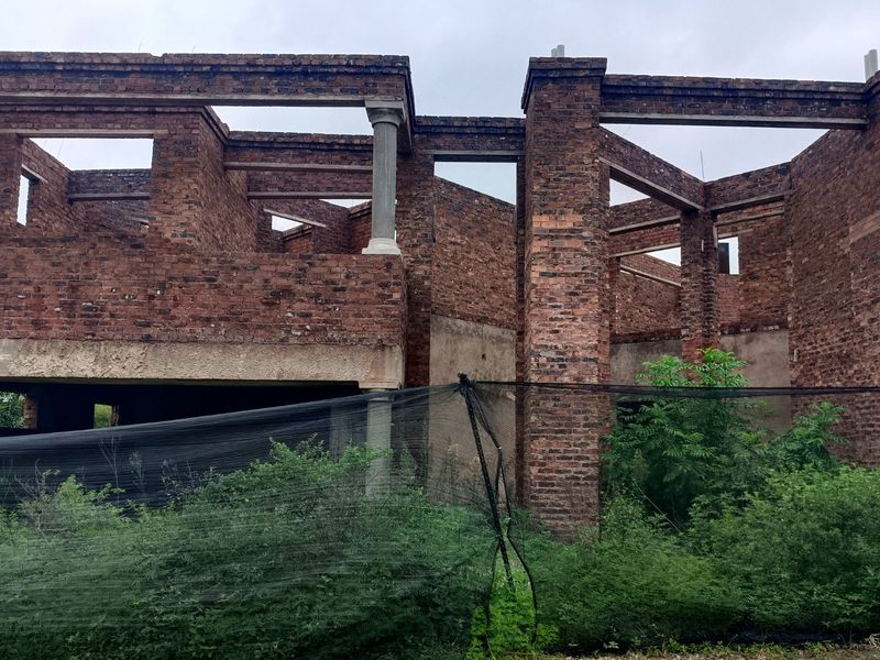 Incomplete 7-Bedroom House for Sale in Celtic Lodge Estate - Photo 3