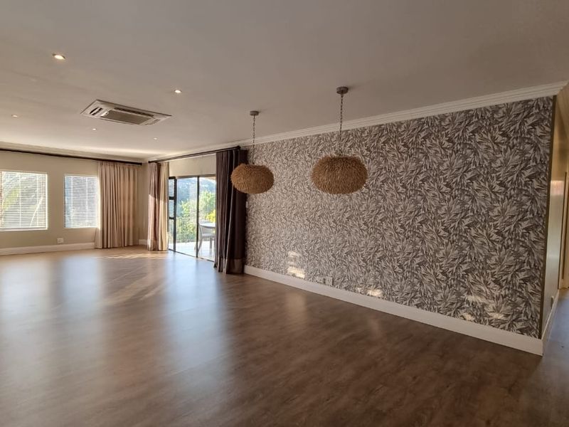 Beautifully Renovated on Sienna  - Photo 6