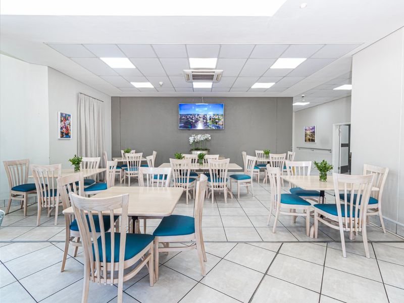 Welcome to La Vie Nouvelle   - Broadacres - Photo 5