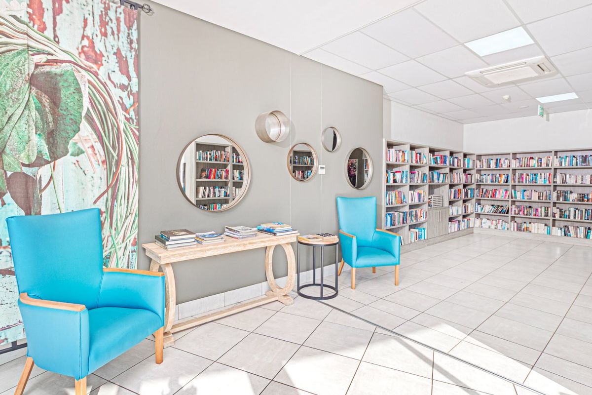Welcome to La Vie Nouvelle   - Broadacres - Photo 3