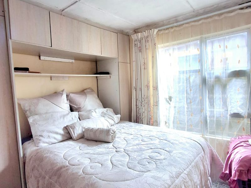 3 Bedroom house in Mdantsane NU 17 - Photo 7