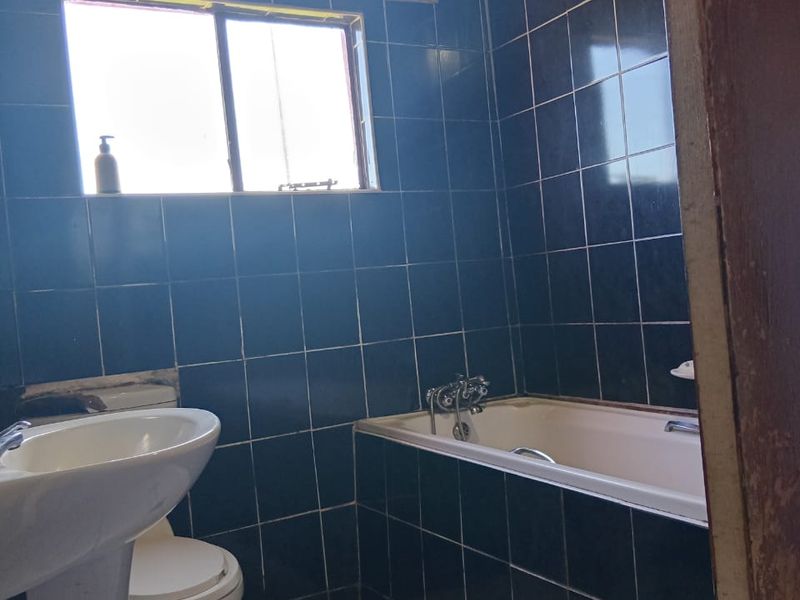 2 Bedroom House for Sale in Mdantsane Nu 14 - Photo 6