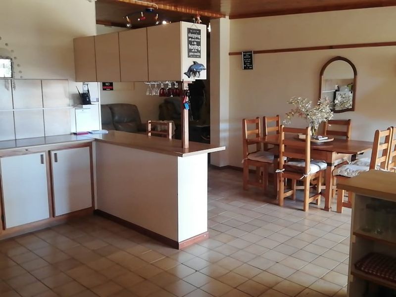 Well maintained family home for sale in Albertinia  - Photo 8