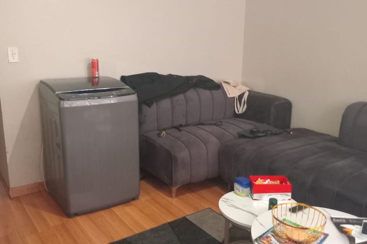 Stylish  1 bedroom apartment in the heart of Johannesburg - Photo 5