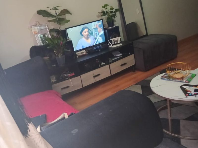 Stylish  1 bedroom apartment in the heart of Johannesburg - Photo 7