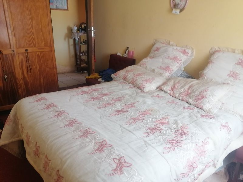 Spacious 3-Bedroom House for Sale – Ideal Location  - Photo 8