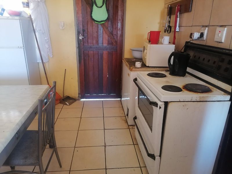 Spacious 3-Bedroom House for Sale – Ideal Location  - Photo 7