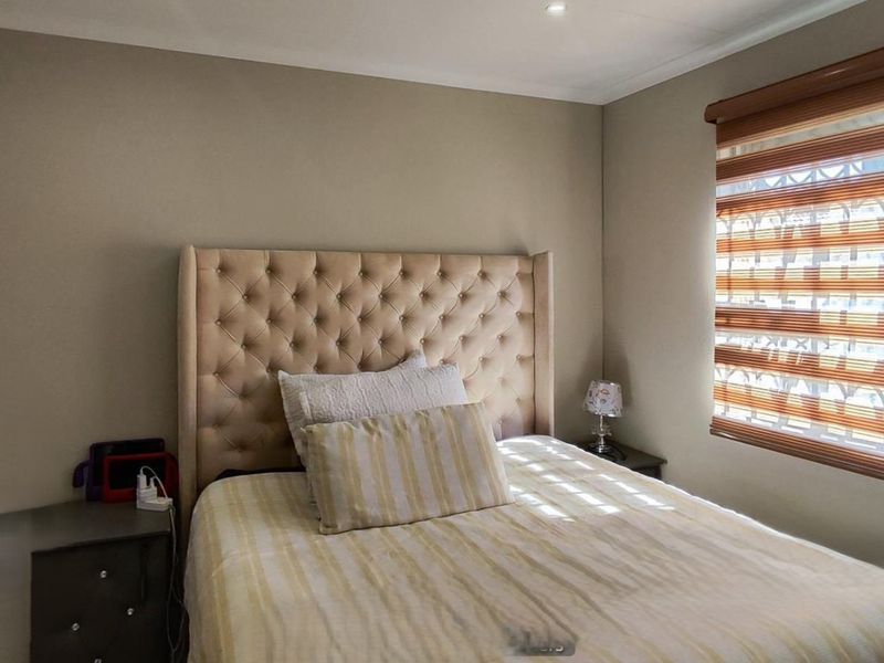 FOR SALE: SIMPLEX IN A SECURITY COMPLEX IN ALBERTSDAL: R910 000 - Photo 10