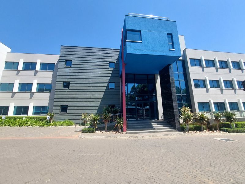 Iconic Corporate Headquarters in Melrose with M1 Visibility - Photo 3