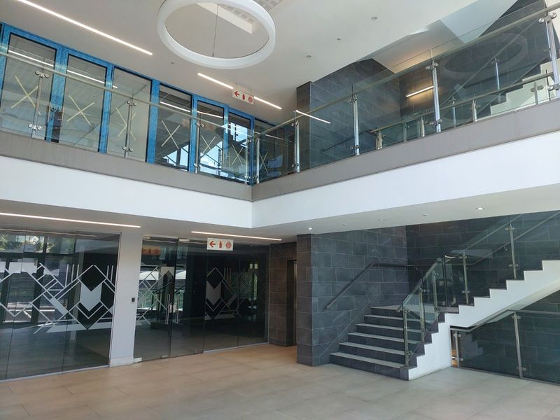 Iconic Corporate Headquarters in Melrose with M1 Visibility - Photo 8