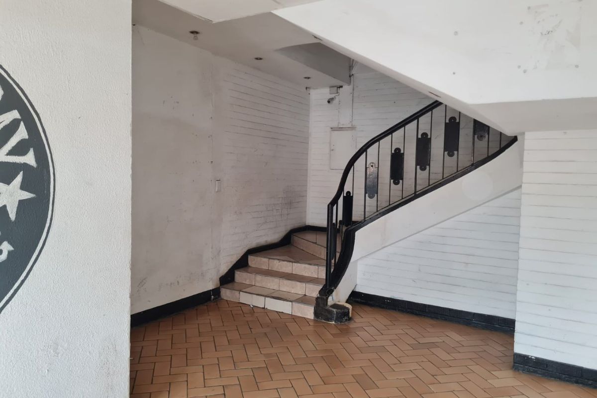 180 SQM Office at a Bargain Price - Photo 2