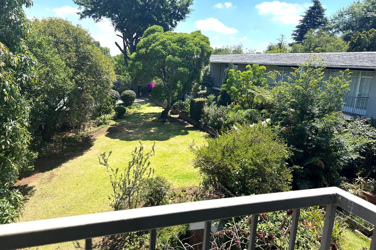 Charming Spacious 2 Bed 1.5 Bath for SALE in the Heart of Robindale. - Photo 4