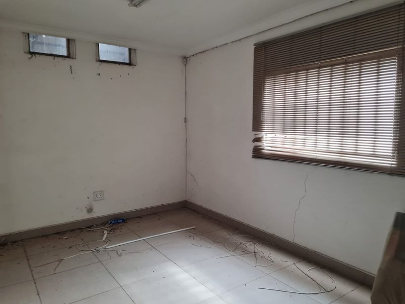 Well Priced Commercial Warehouses in a Business Park - Photo 6