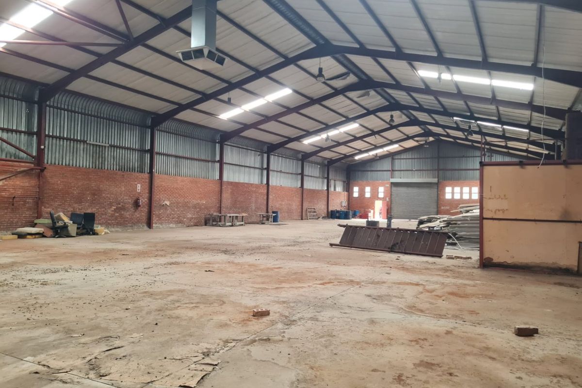 Well Priced Commercial Warehouses in a Business Park - Photo 2