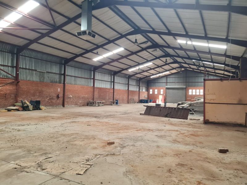 Well Priced Commercial Warehouses in a Business Park - Photo 2