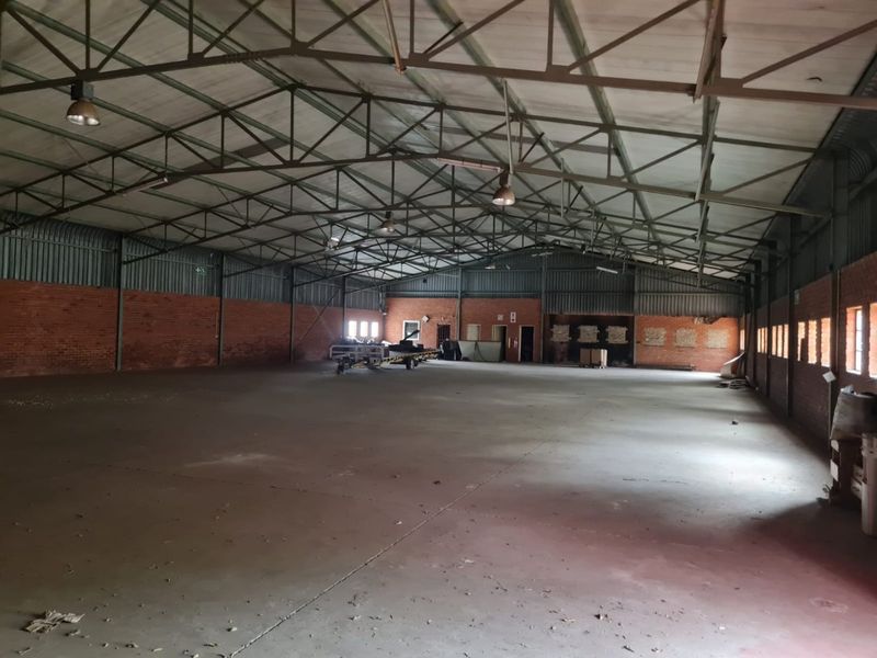 Well Priced Commercial Warehouses in a Business Park - Photo 5