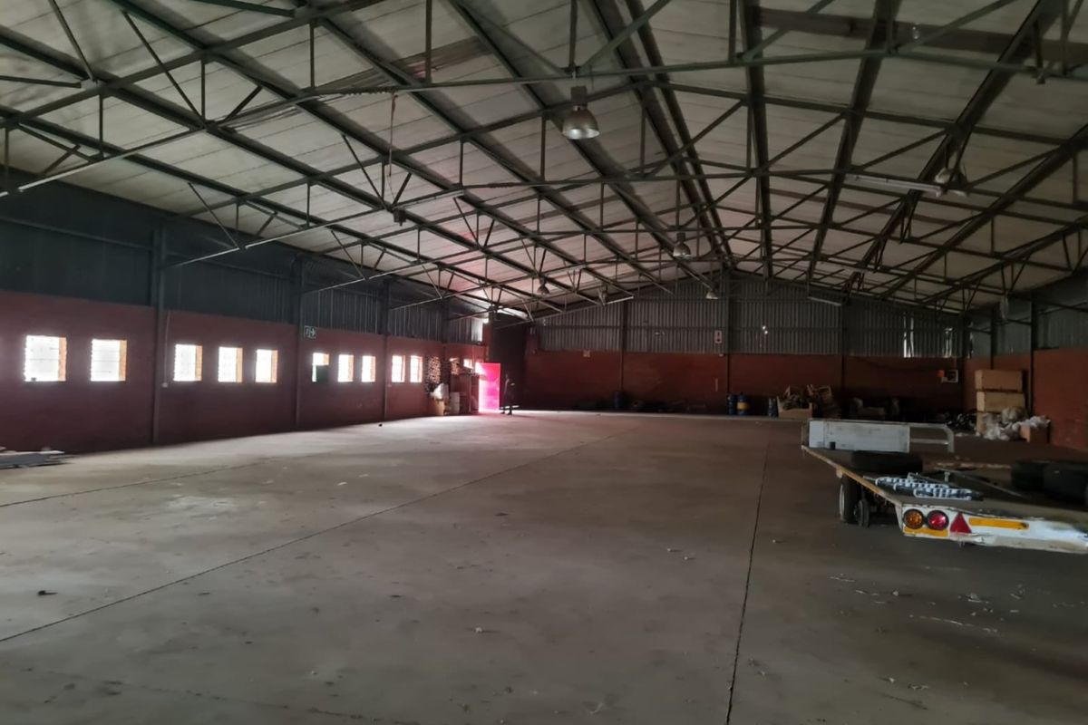 Well Priced Commercial Warehouses in a Business Park - Photo 2