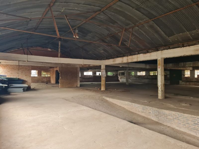 Well Priced Commercial Warehouses in a Business Park - Photo 3