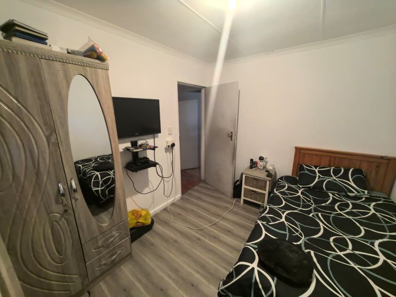 Three bedroom Freestanding home for Sale in Seawinds - Photo 8