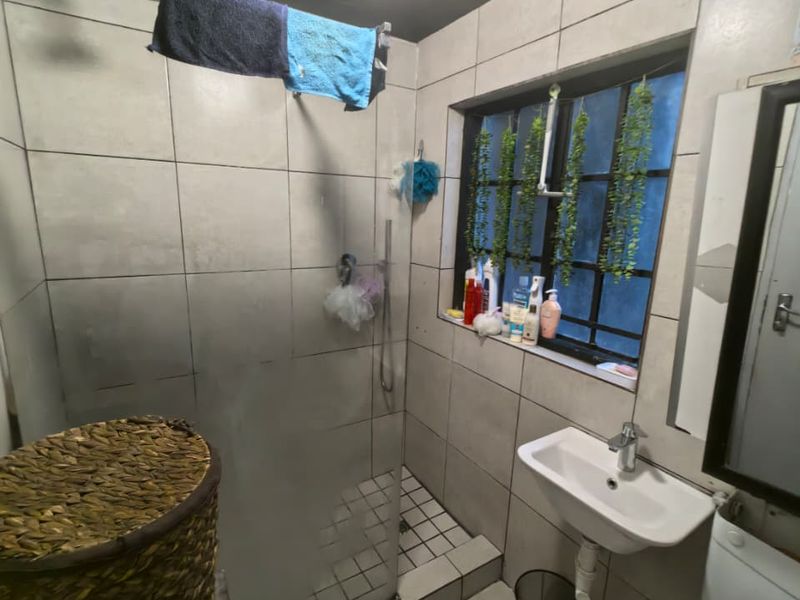 Three bedroom Freestanding home for Sale in Seawinds - Photo 6