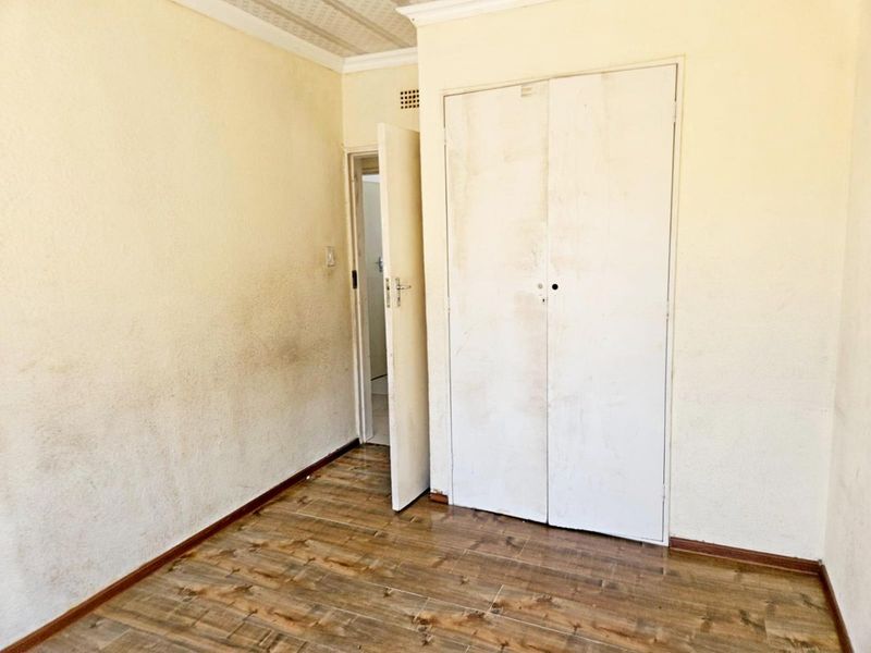Beautiful 2-Bedroom Family Home in Prime Tembisa Location - Photo 9