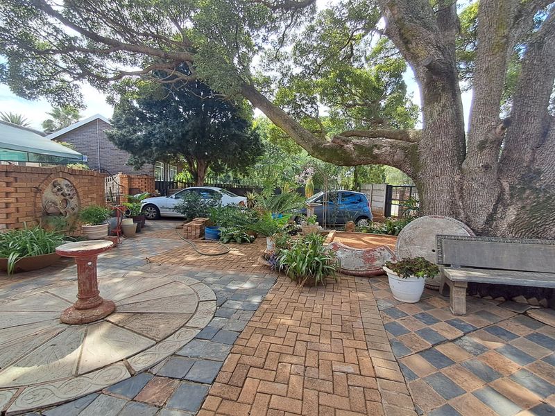 6 Bedroom House For Sale In Stilfontein. - Photo 4
