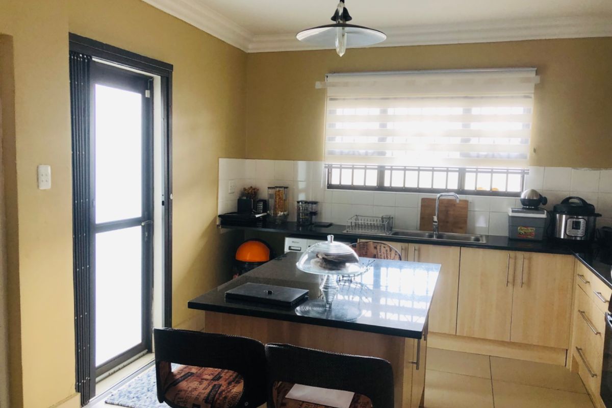 3 Bedroom Town House For Sale In Shellyvale, Bloemfontein - Photo 5