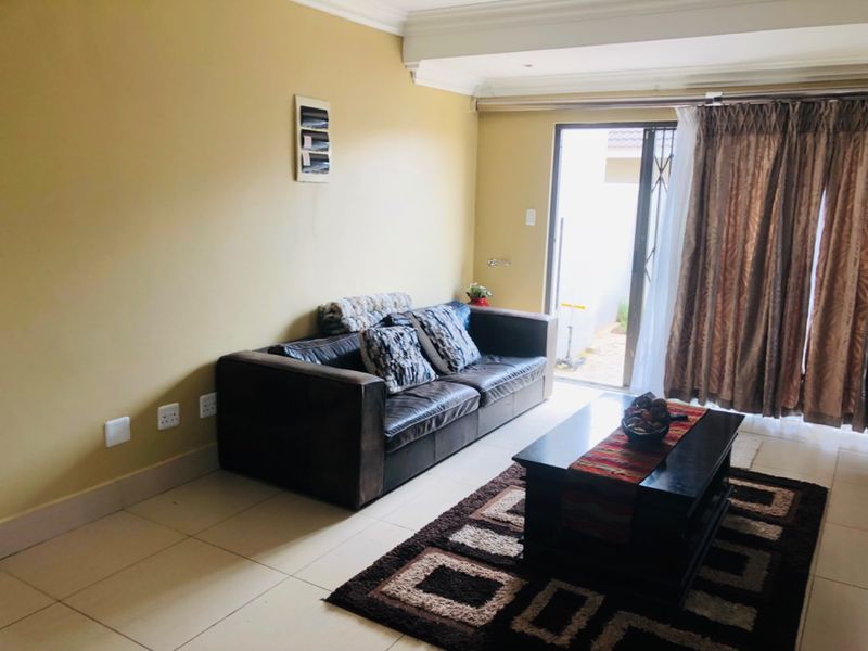 3 Bedroom Town House For Sale In Shellyvale, Bloemfontein - Photo 9