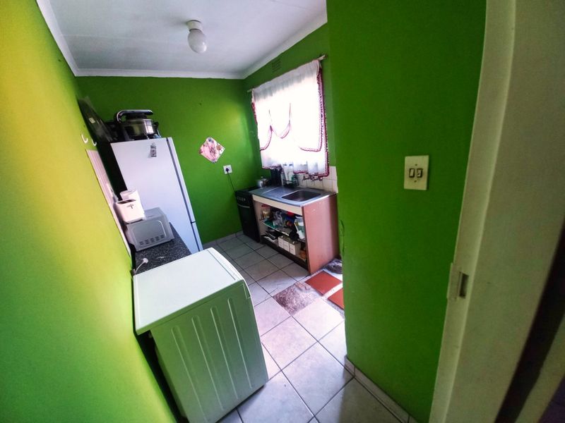 Actonville Opportunity: Low-Maintenance 3-Bed House with Fitted Kitchen - Photo 7